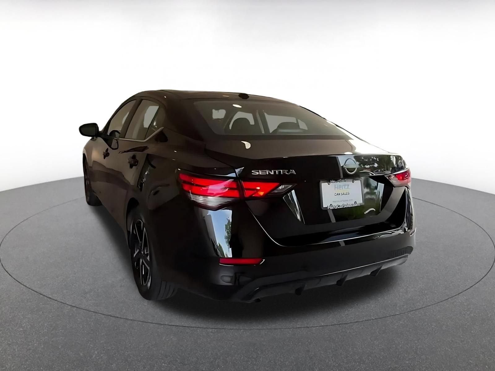 Thumbnail: 2025 Nissan Sentra - 8