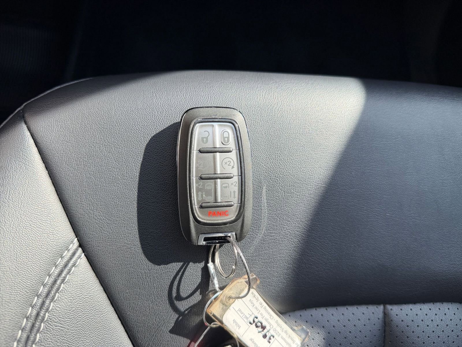 Thumbnail: 2025 Chrysler Pacifica - 21