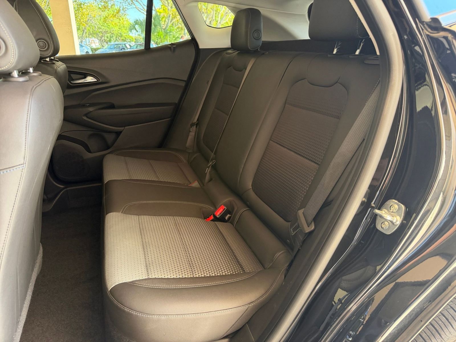 Thumbnail: 2025 Chevrolet Trax - 21