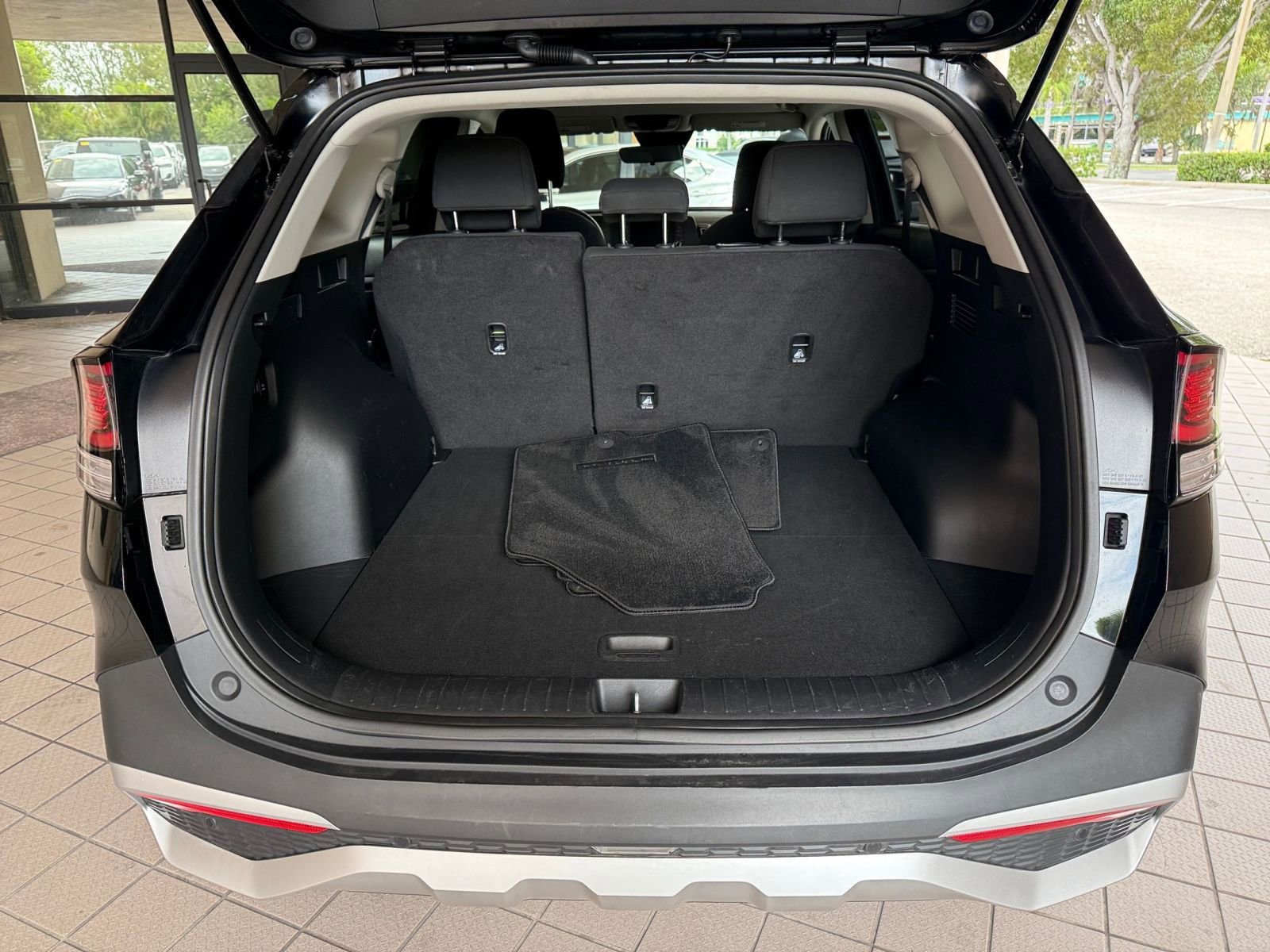 Thumbnail: 2025 Kia Sportage - 24