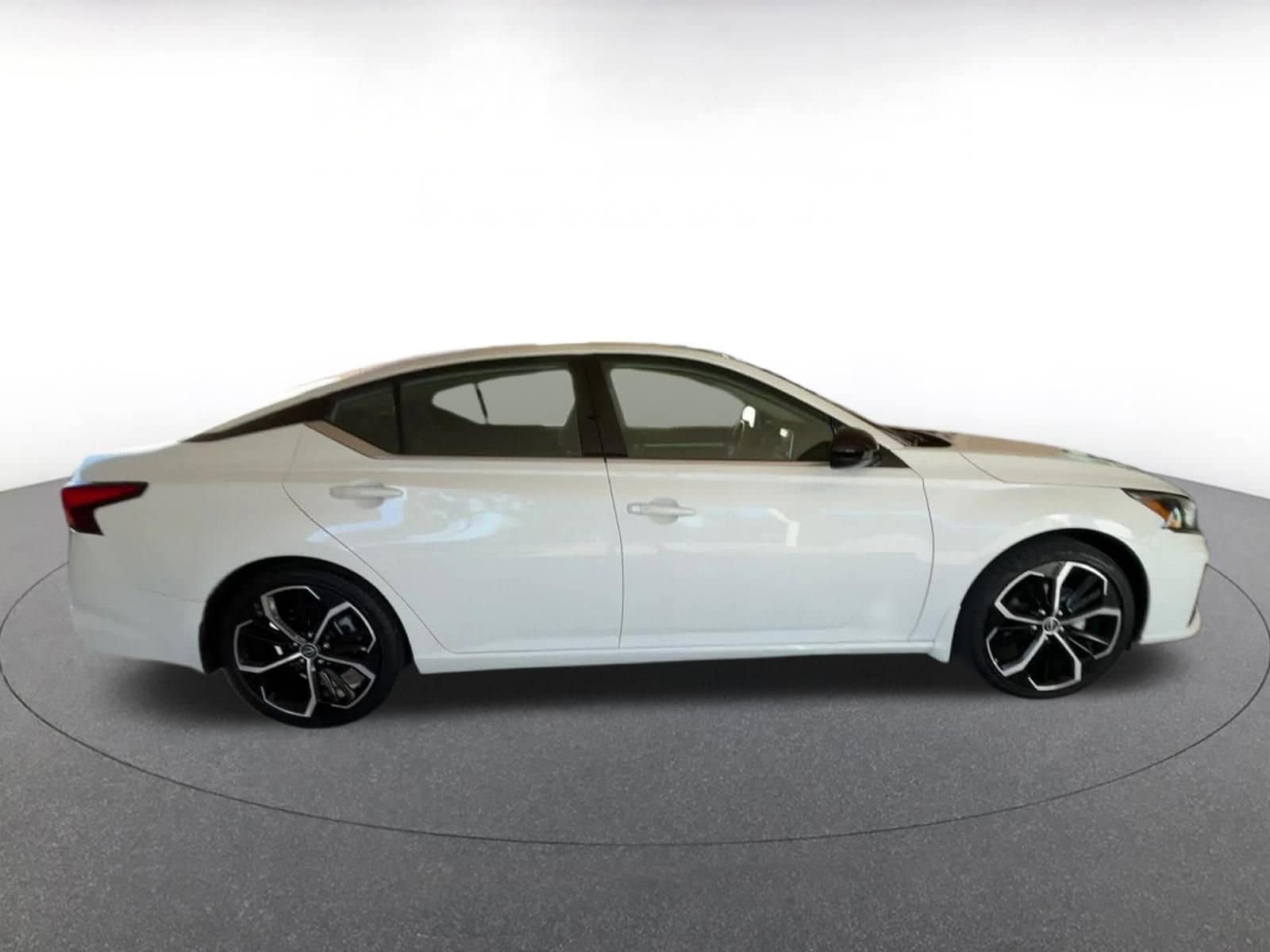 Thumbnail: 2025 Nissan Altima - 16