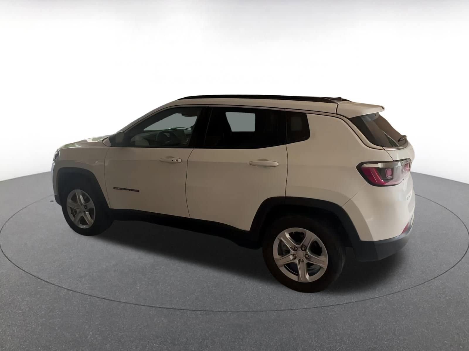 Thumbnail: 2023 Jeep Compass - 10