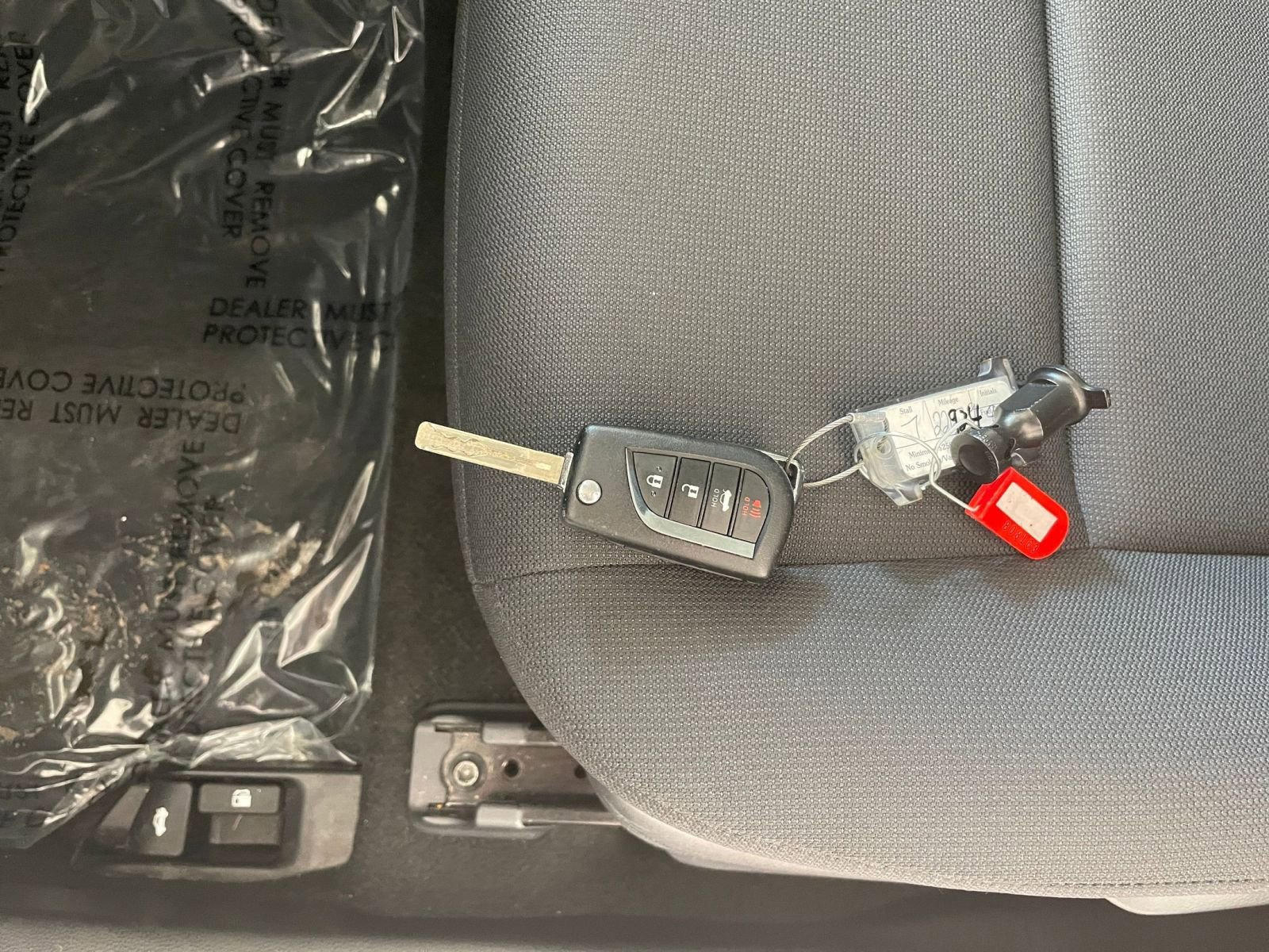 Thumbnail: 2025 Toyota Corolla - 18