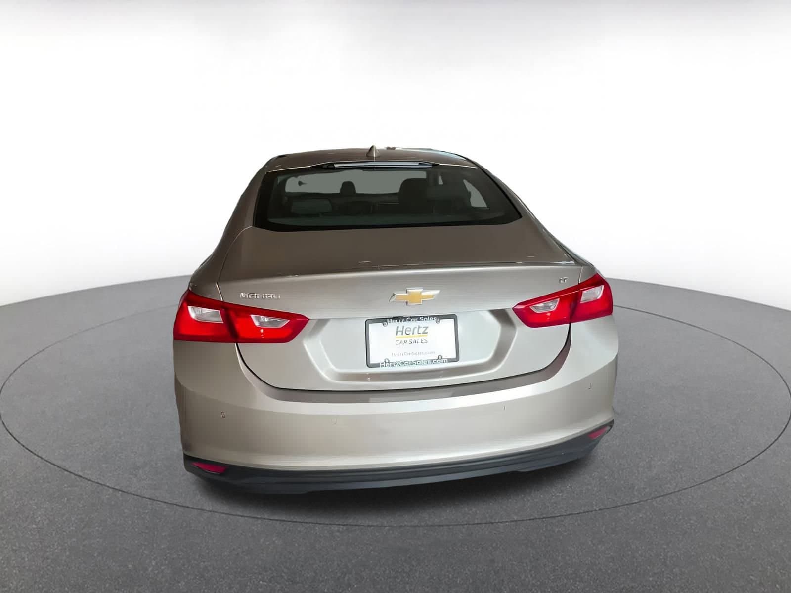 Thumbnail: 2024 Chevrolet Malibu - 12