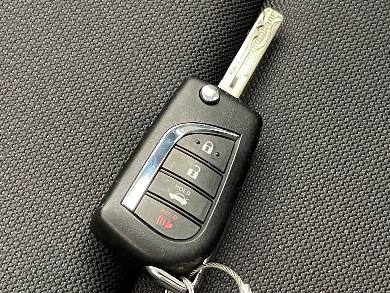 Thumbnail: 2025 Toyota Corolla - 22