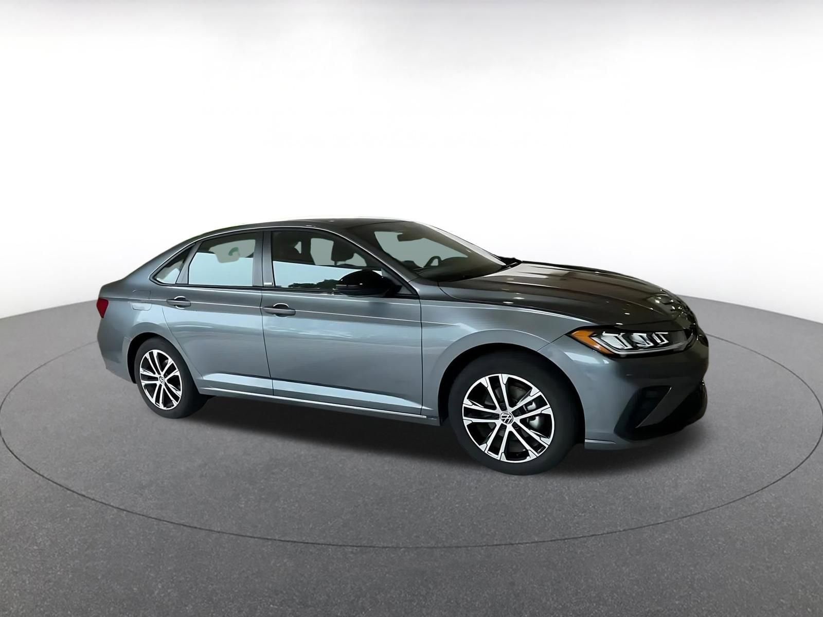 Thumbnail: 2025 Volkswagen Jetta - 2