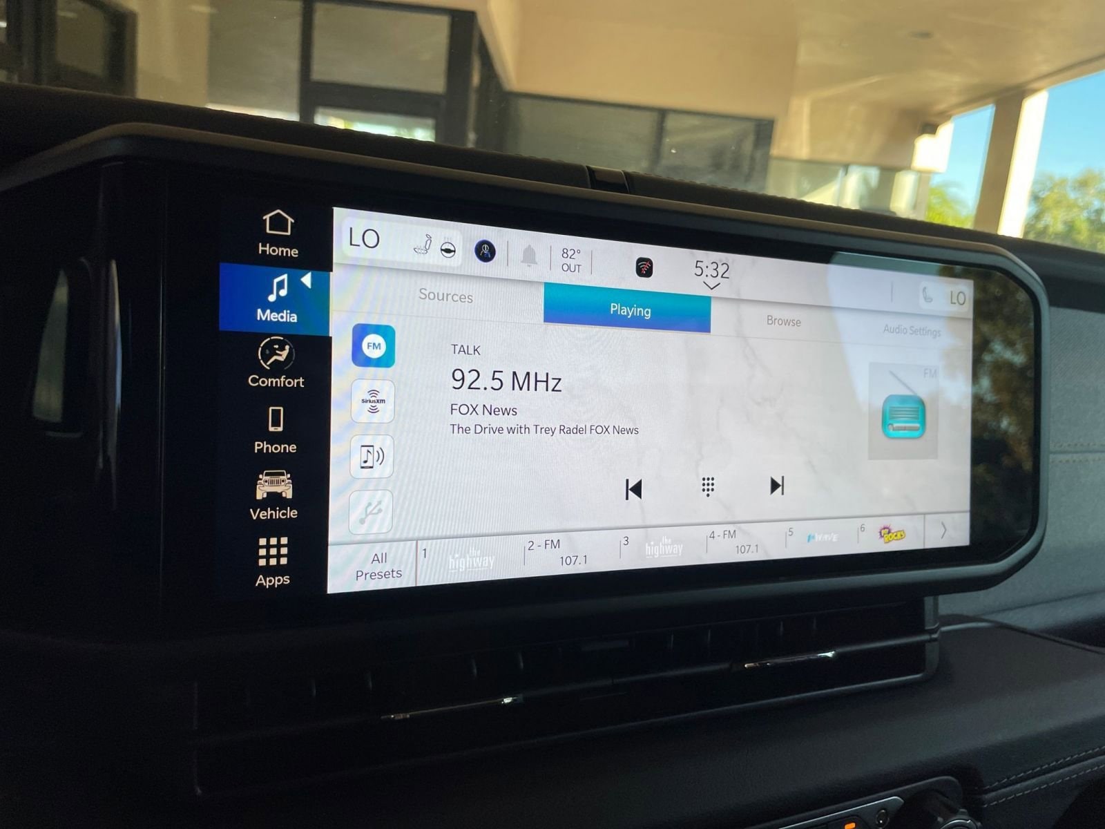 Thumbnail: 2025 Jeep Wrangler - 21