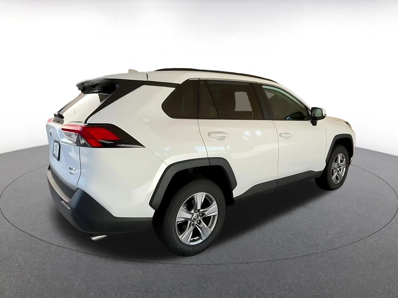 Thumbnail: 2025 Toyota RAV4 - 15