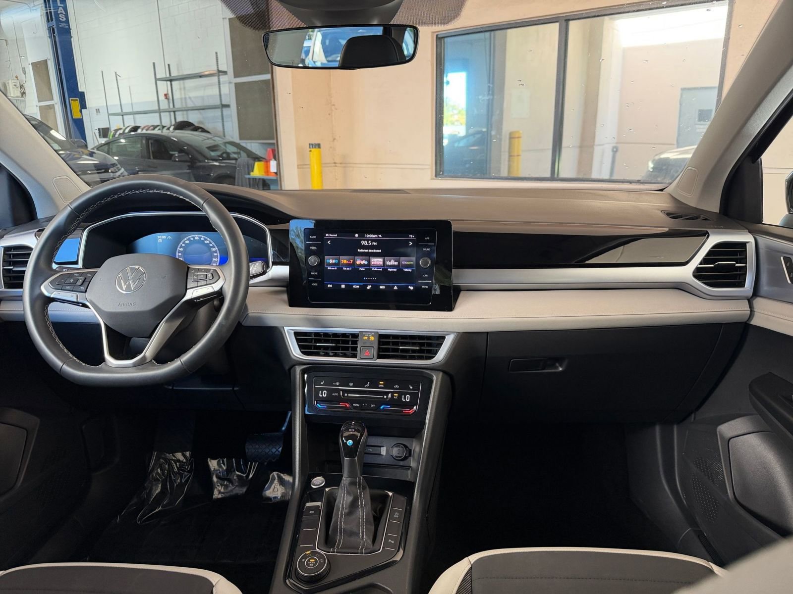 Thumbnail: 2025 Volkswagen Taos - 27