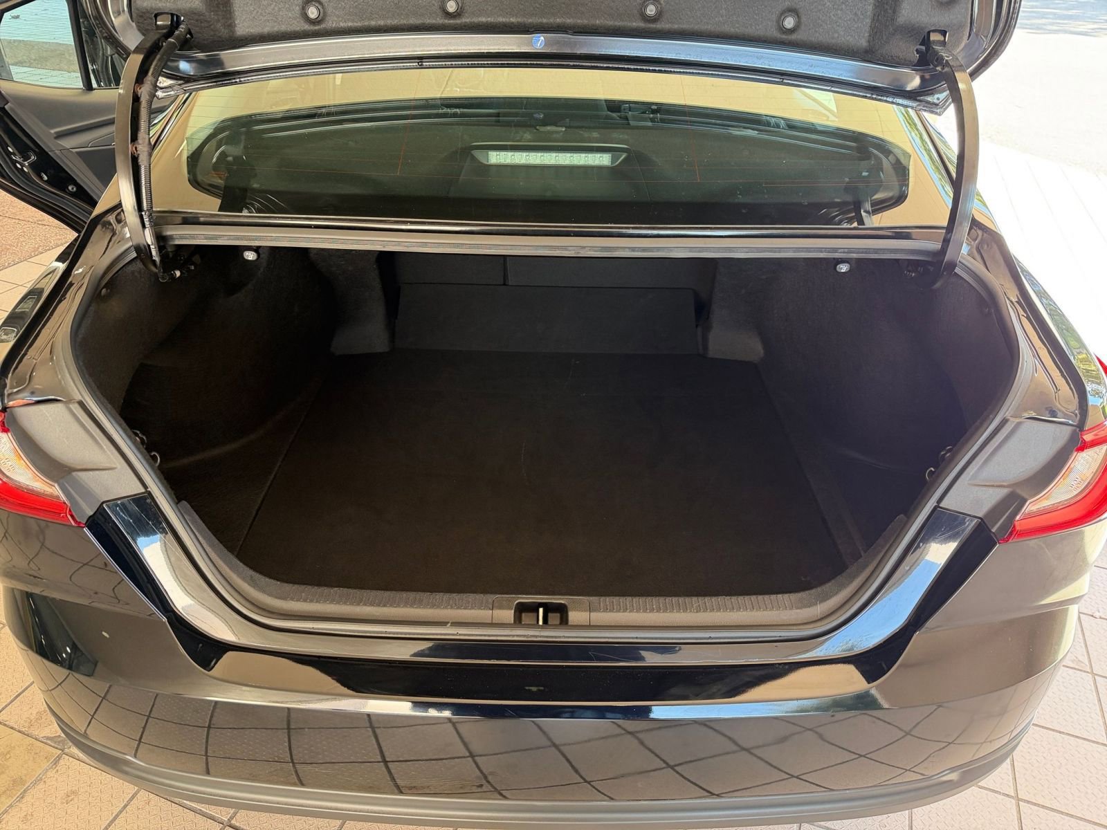 Thumbnail: 2025 Toyota Camry - 24