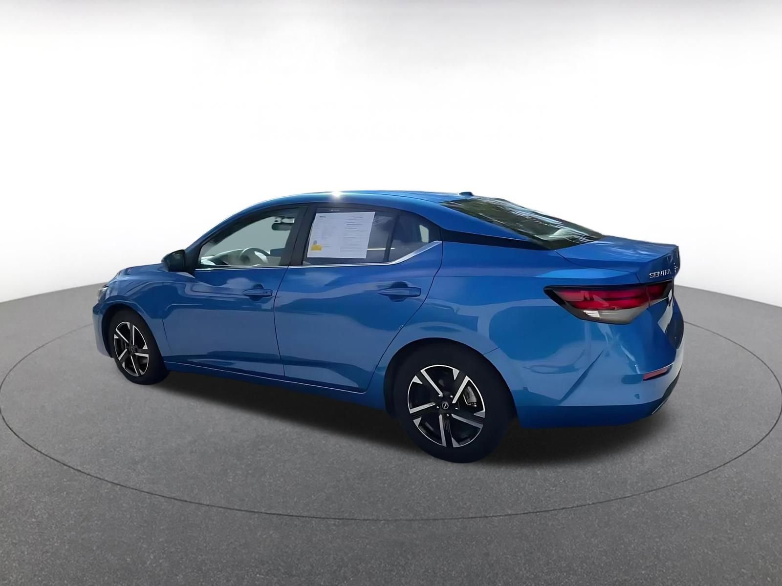 Thumbnail: 2025 Nissan Sentra - 10