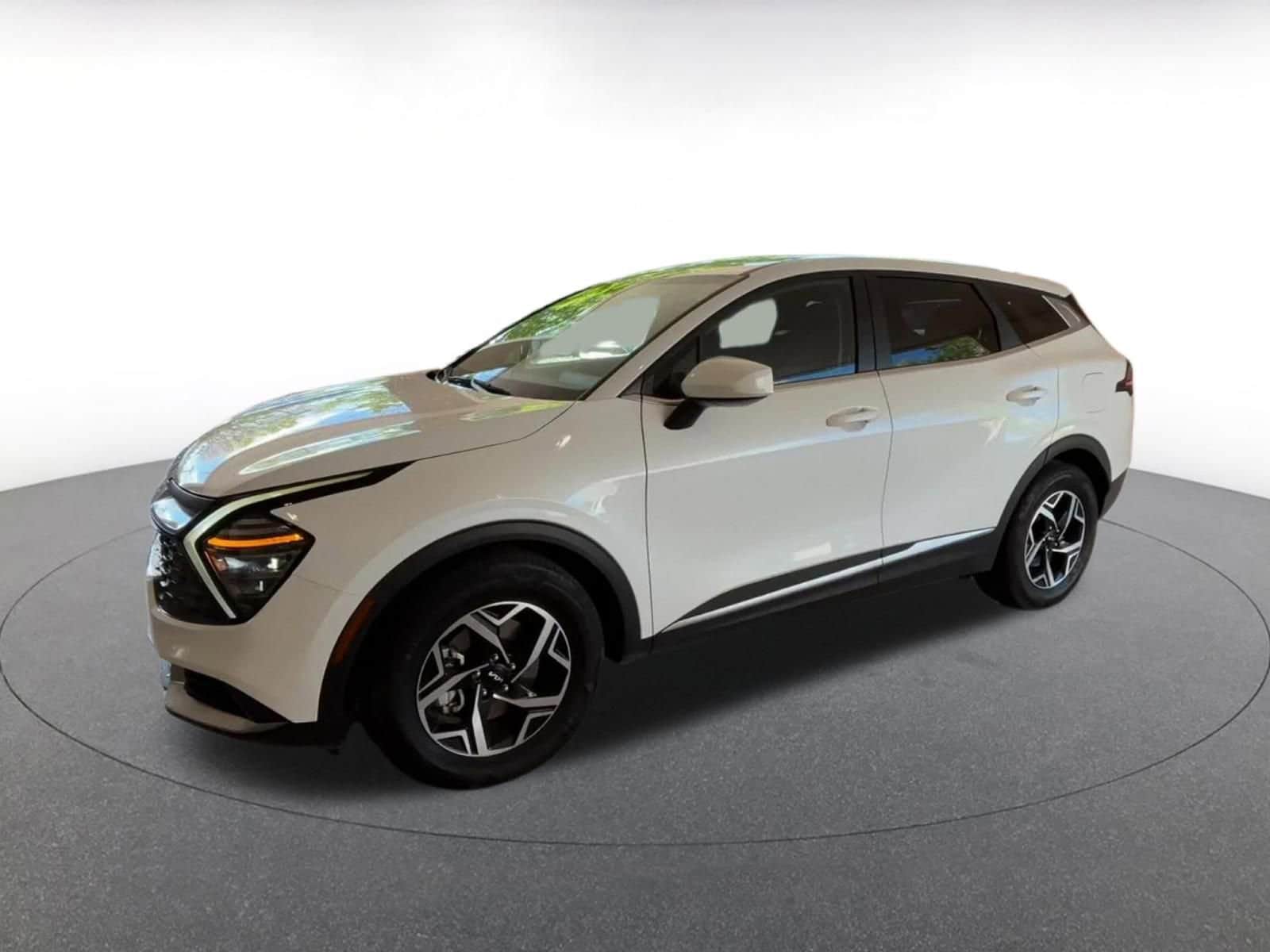 Thumbnail: 2025 Kia Sportage - 8