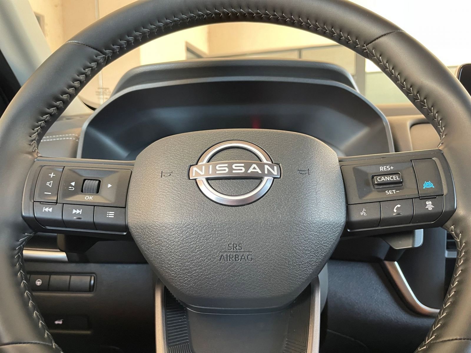 Thumbnail: 2025 Nissan Rogue - 30