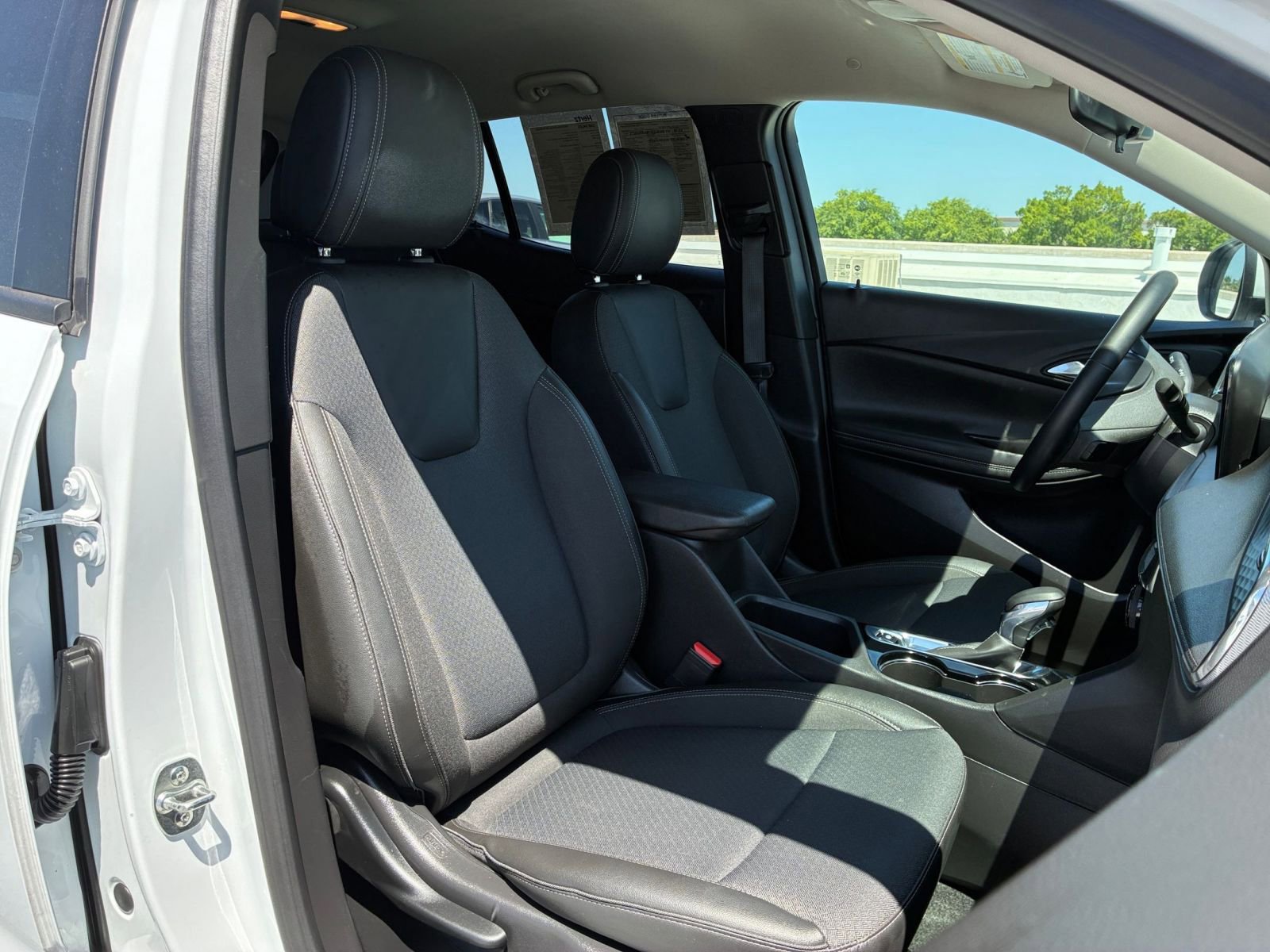 Thumbnail: 2025 Buick Encore GX - 35