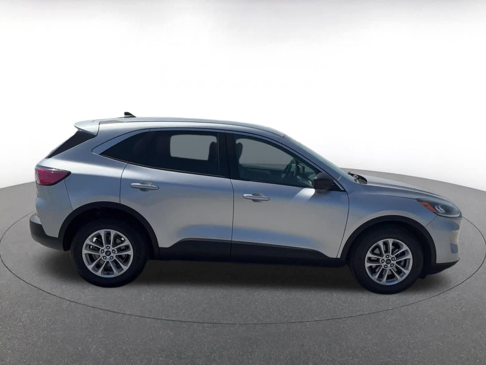 Thumbnail: 2022 Ford Escape - 16