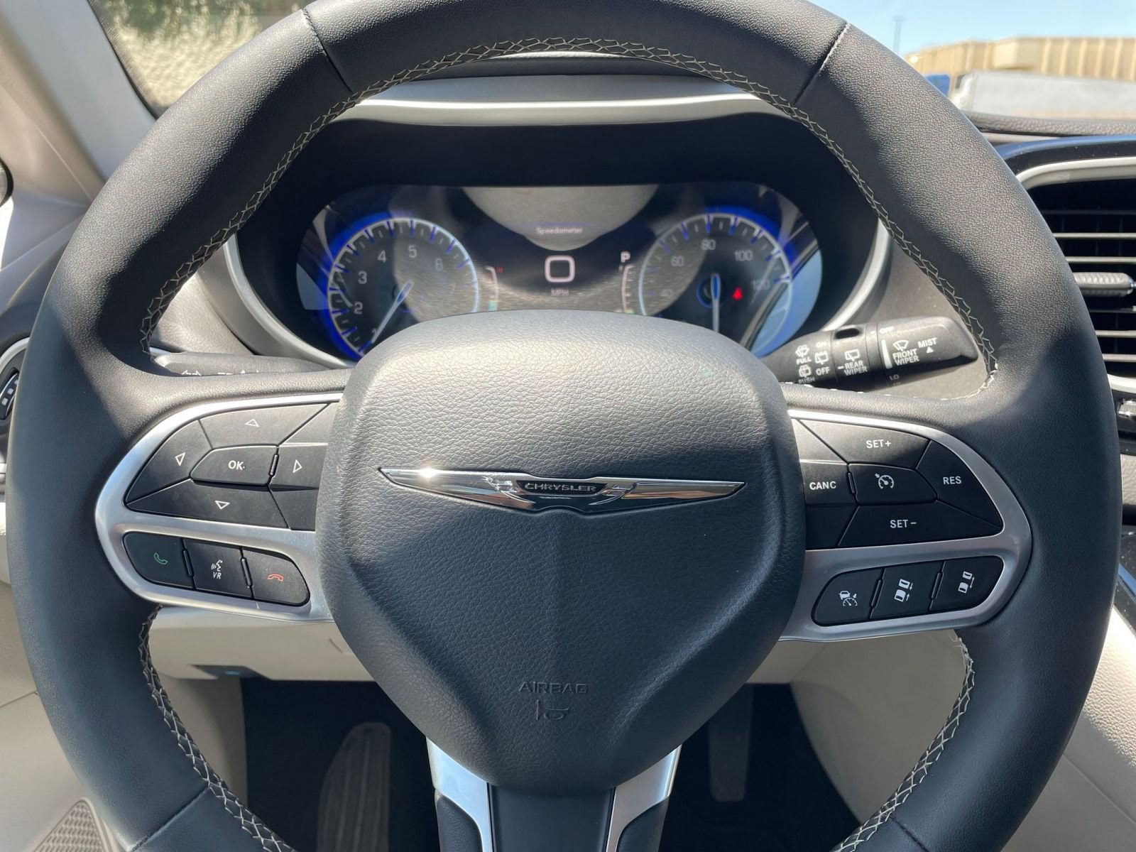 Thumbnail: 2024 Chrysler Pacifica - 28