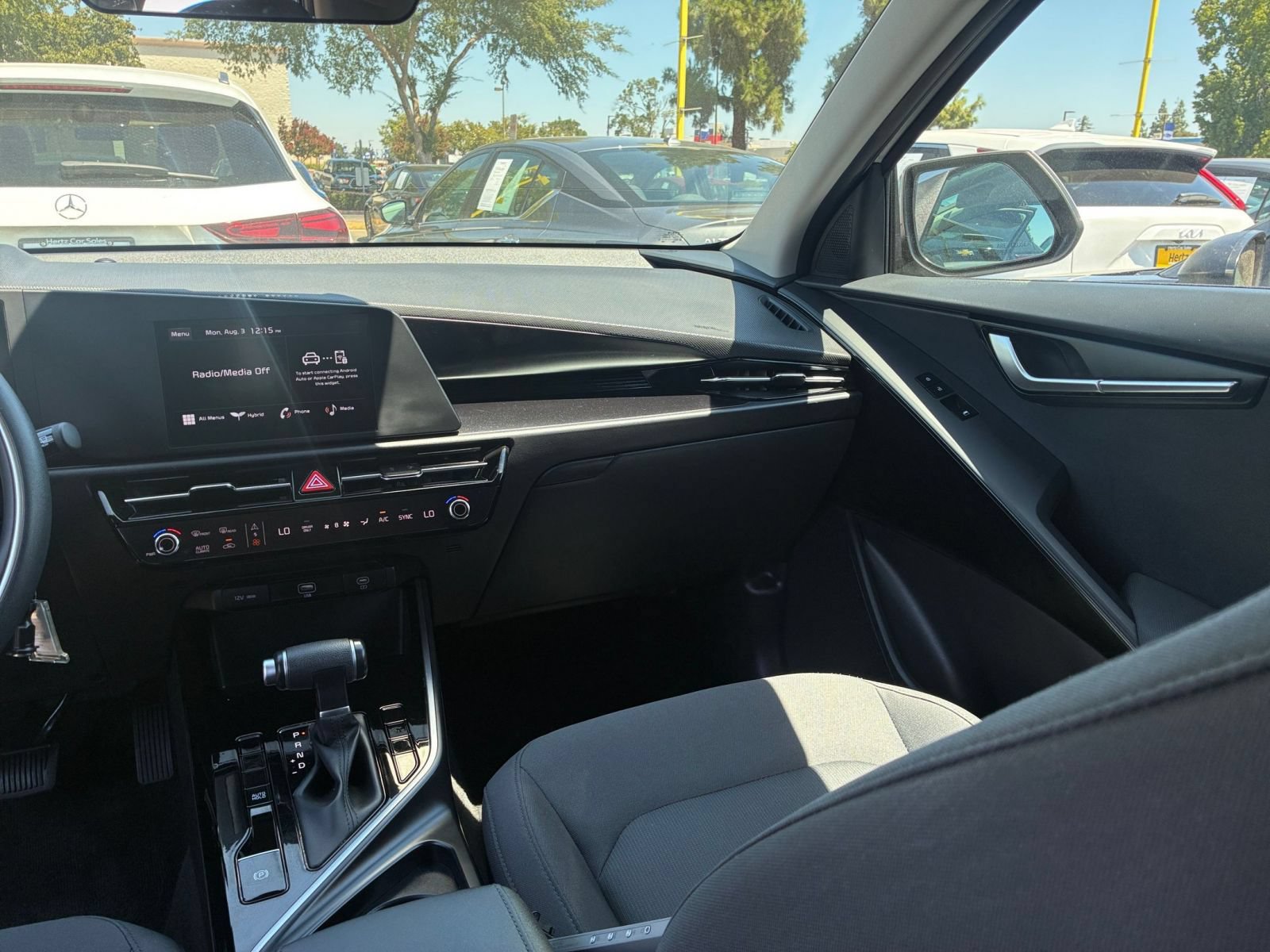 Thumbnail: 2026 Kia Niro - 33