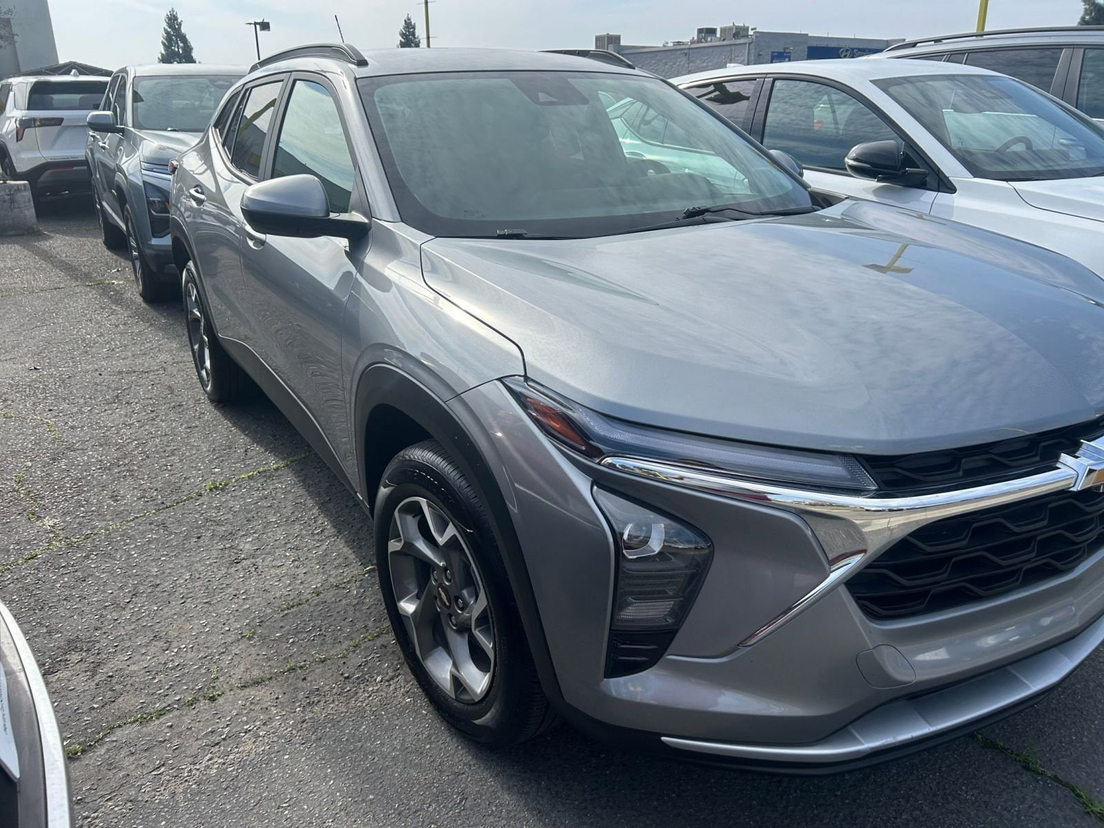 Thumbnail: 2025 Chevrolet Trax - 1