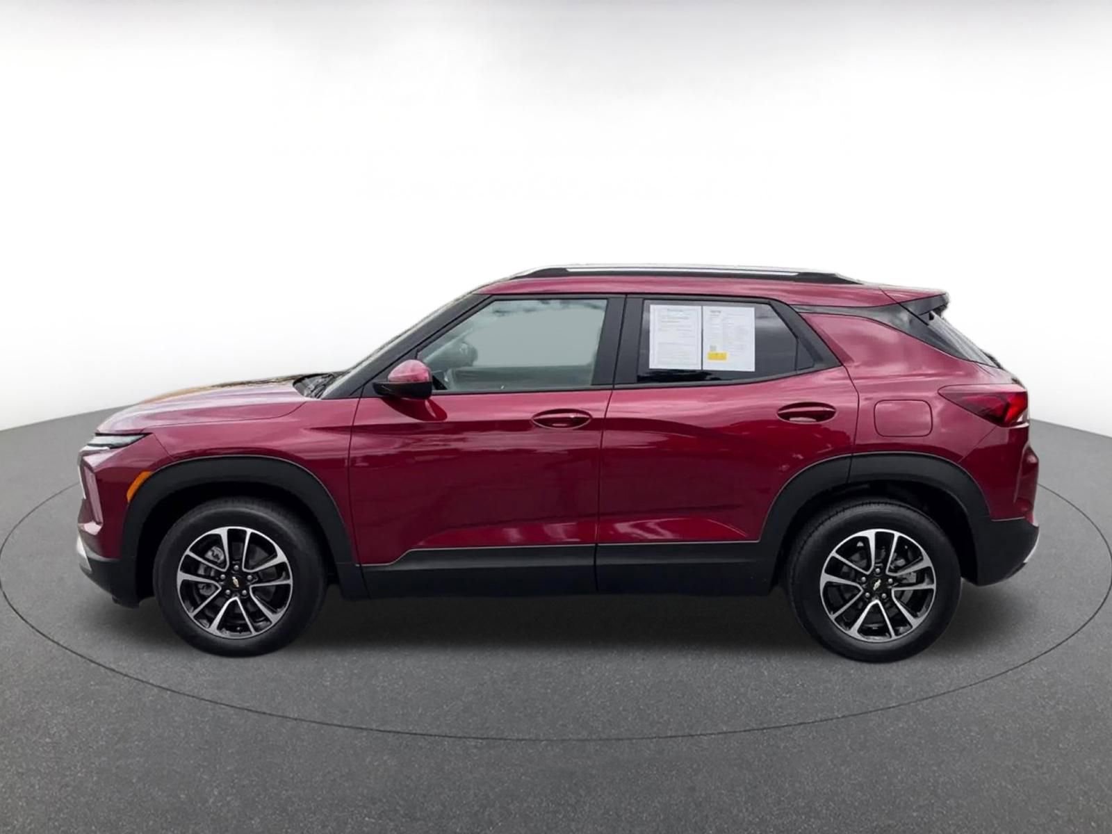 Thumbnail: 2025 Chevrolet TrailBlazer - 9