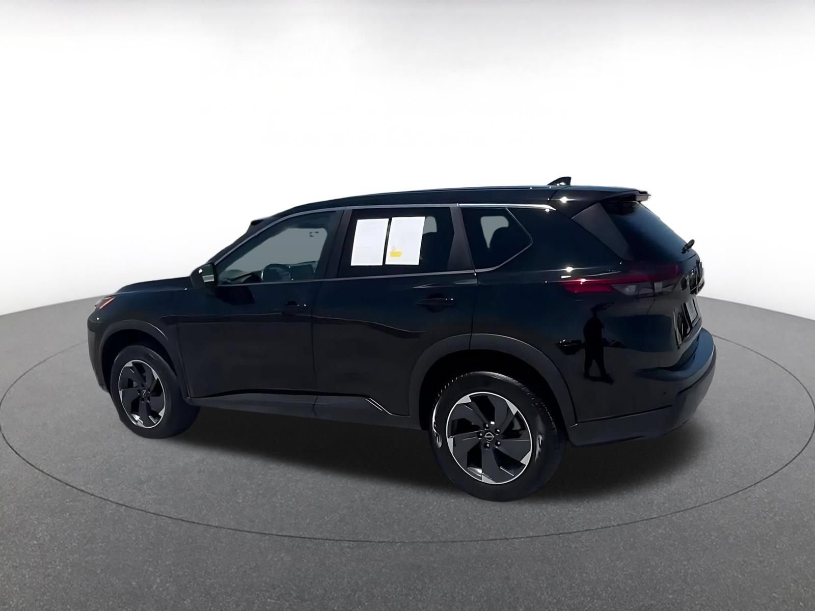 Thumbnail: 2025 Nissan Rogue - 10
