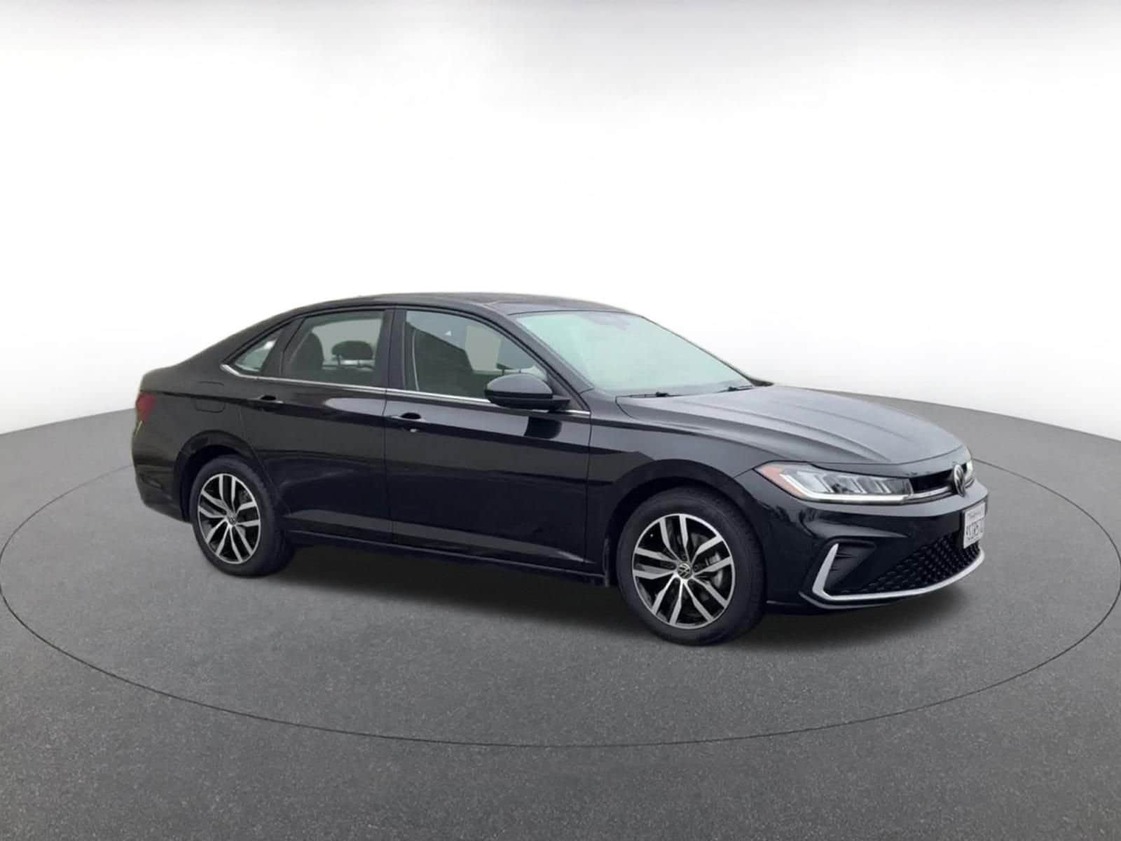 Thumbnail: 2025 Volkswagen Jetta - 2