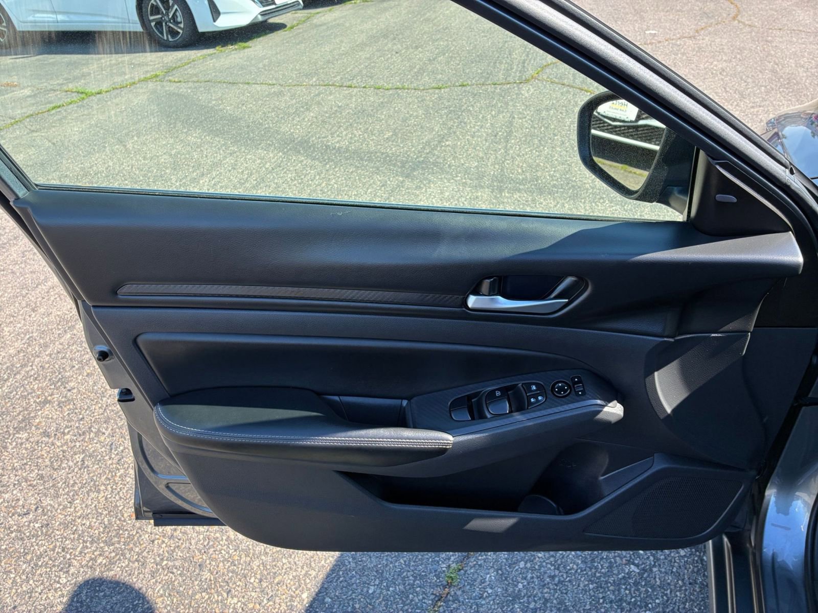 Thumbnail: 2025 Nissan Altima - 18