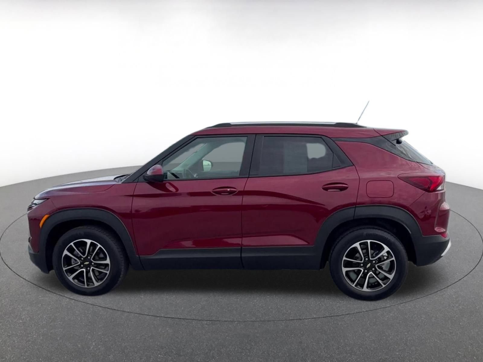 Thumbnail: 2025 Chevrolet TrailBlazer - 8