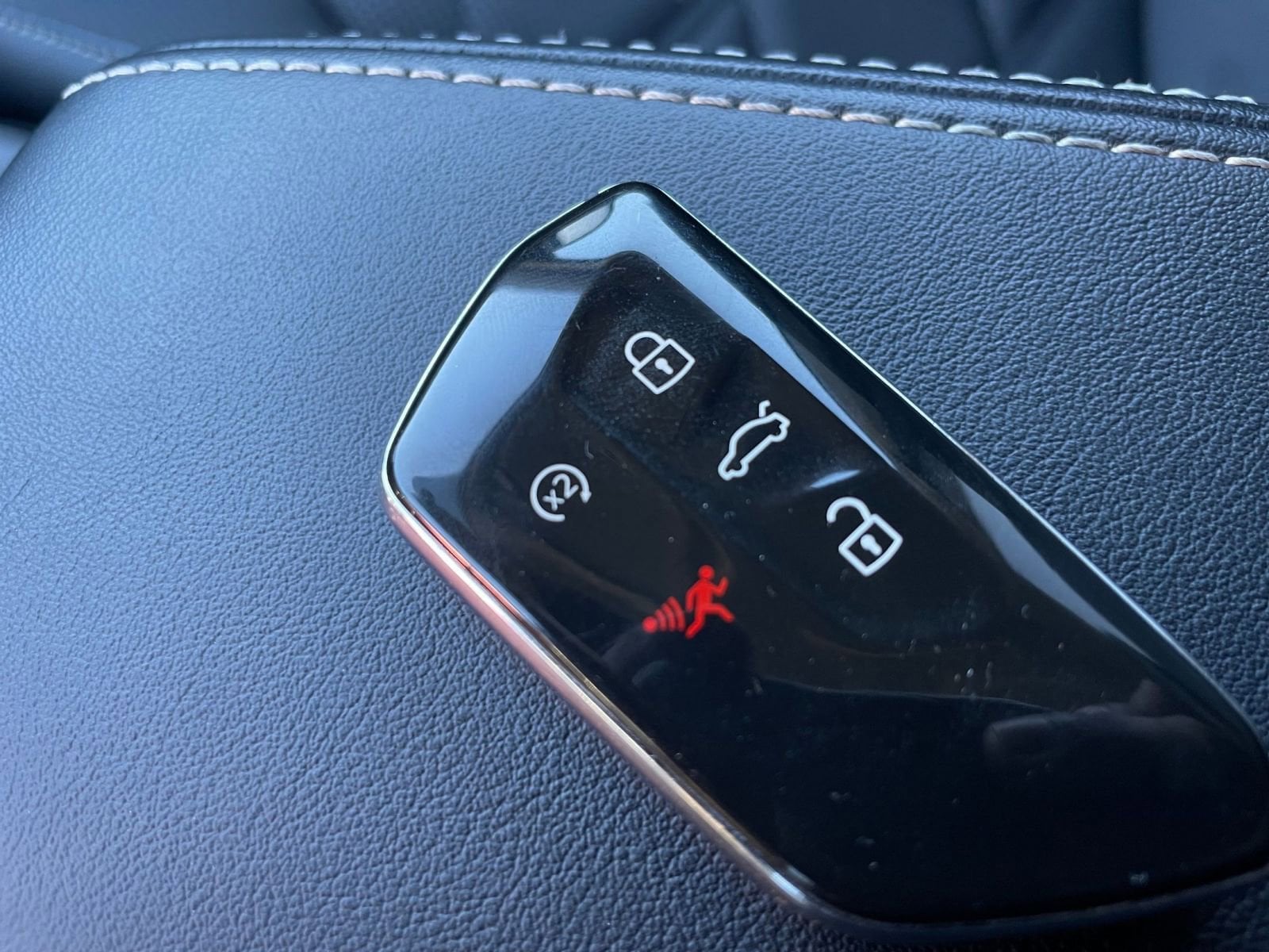 Thumbnail: 2025 Volkswagen Atlas - 27