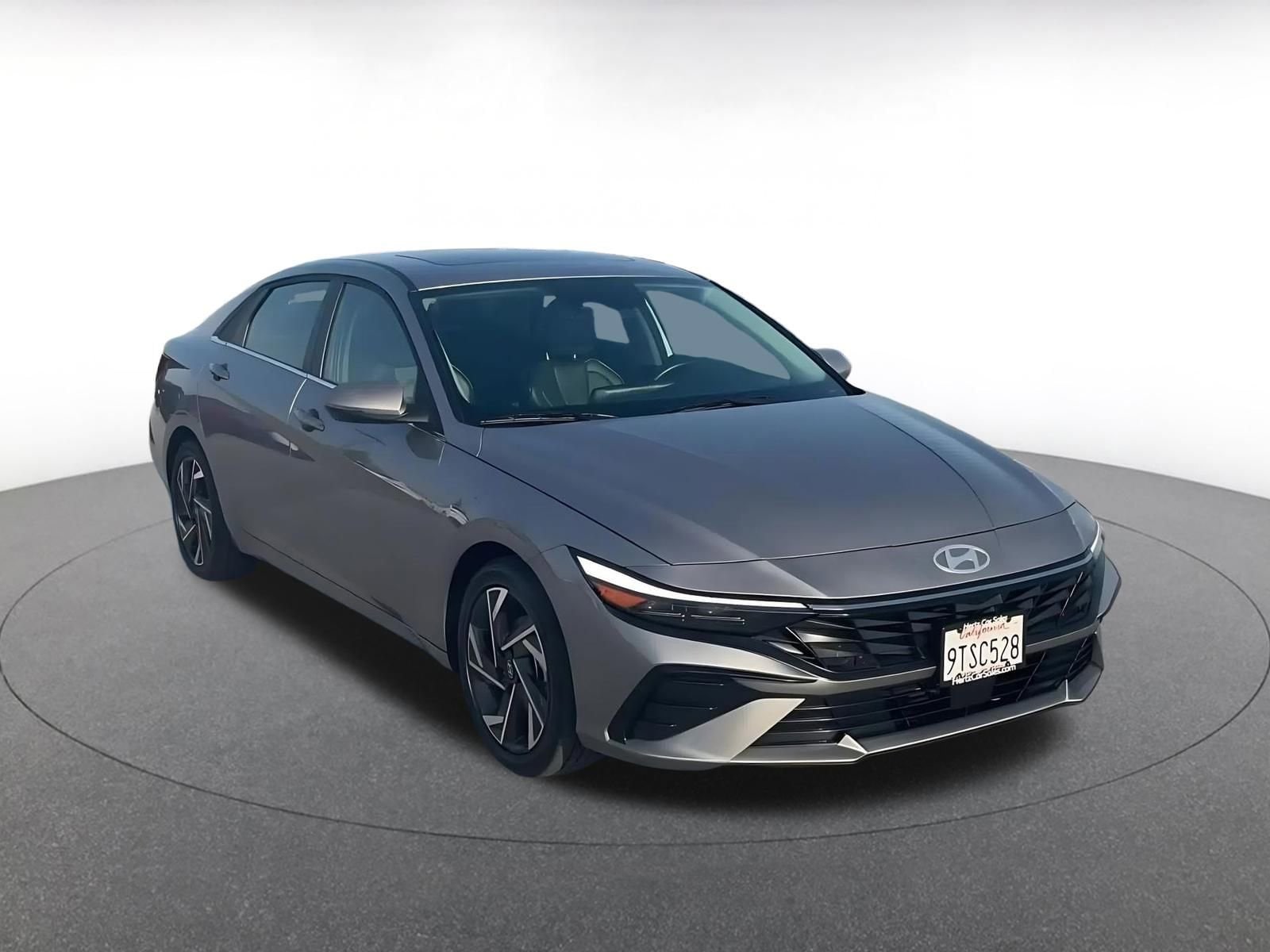 Thumbnail: 2025 Hyundai Elantra - 3