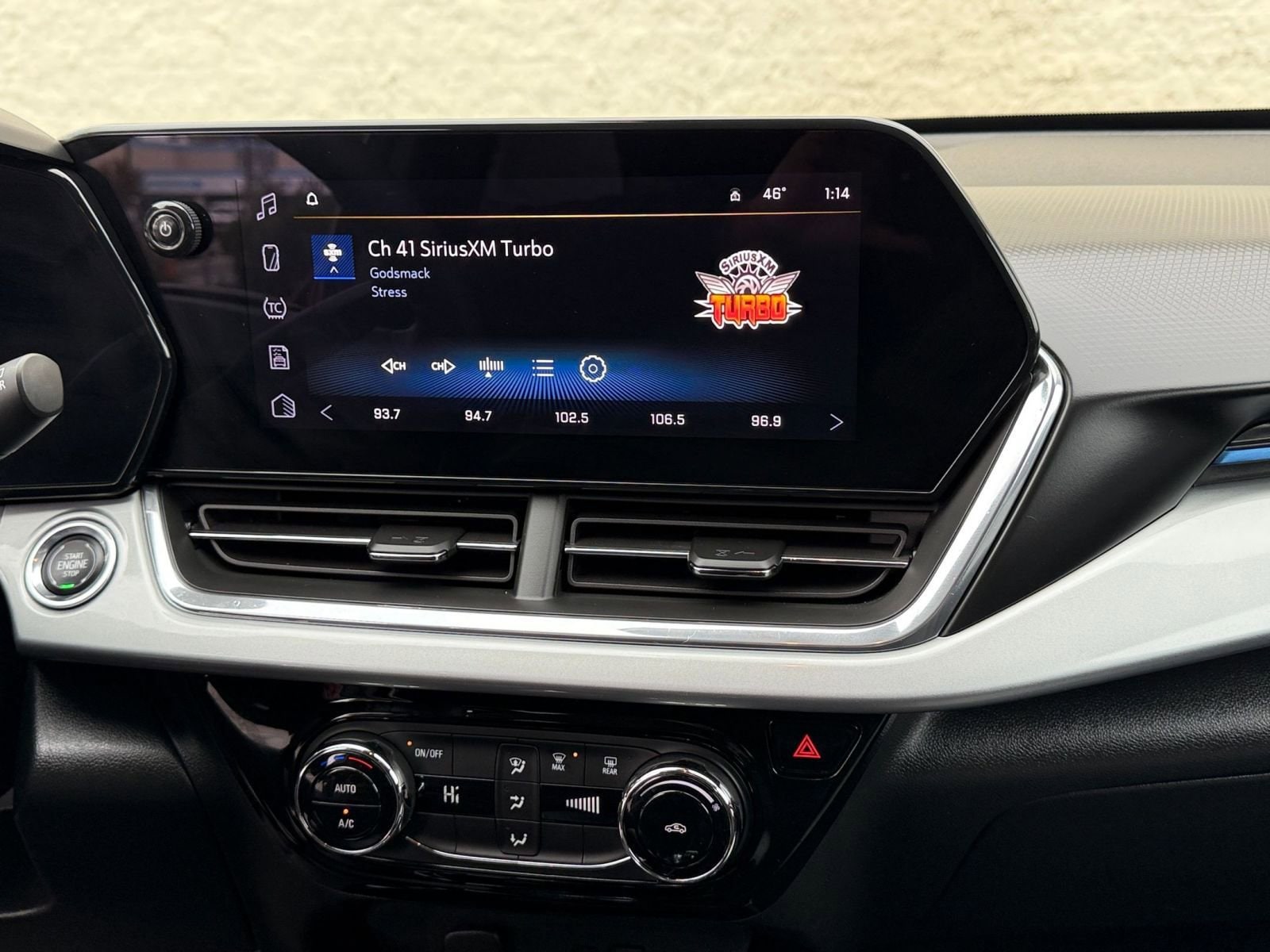 Thumbnail: 2025 Chevrolet Trax - 21