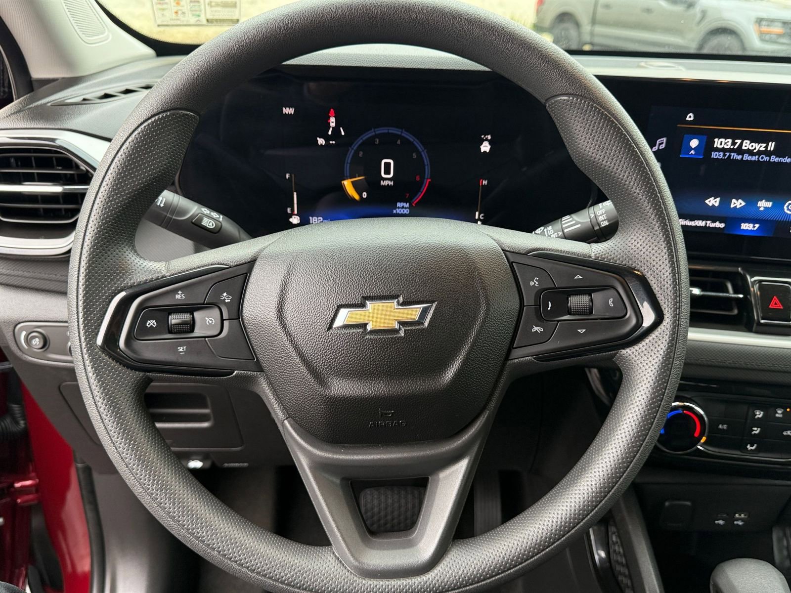 Thumbnail: 2025 Chevrolet TrailBlazer - 28