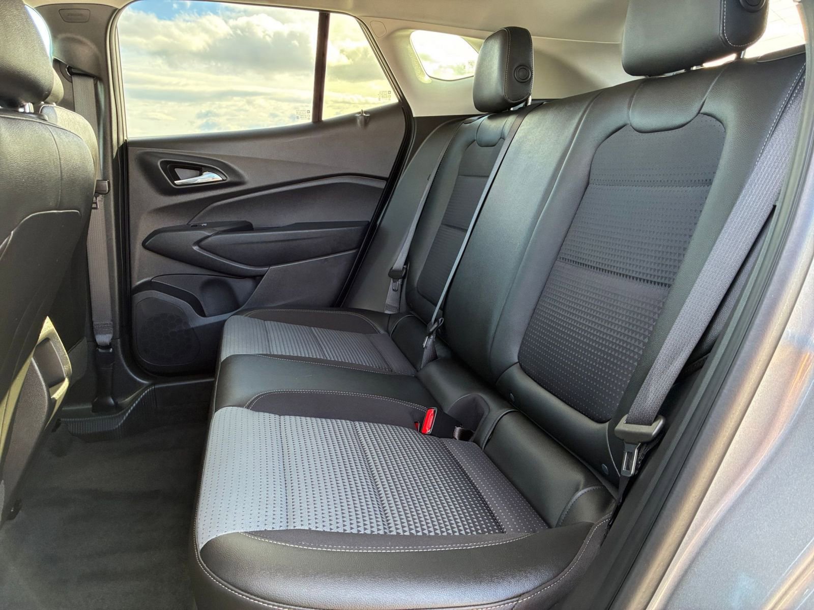 Thumbnail: 2025 Chevrolet Trax - 24