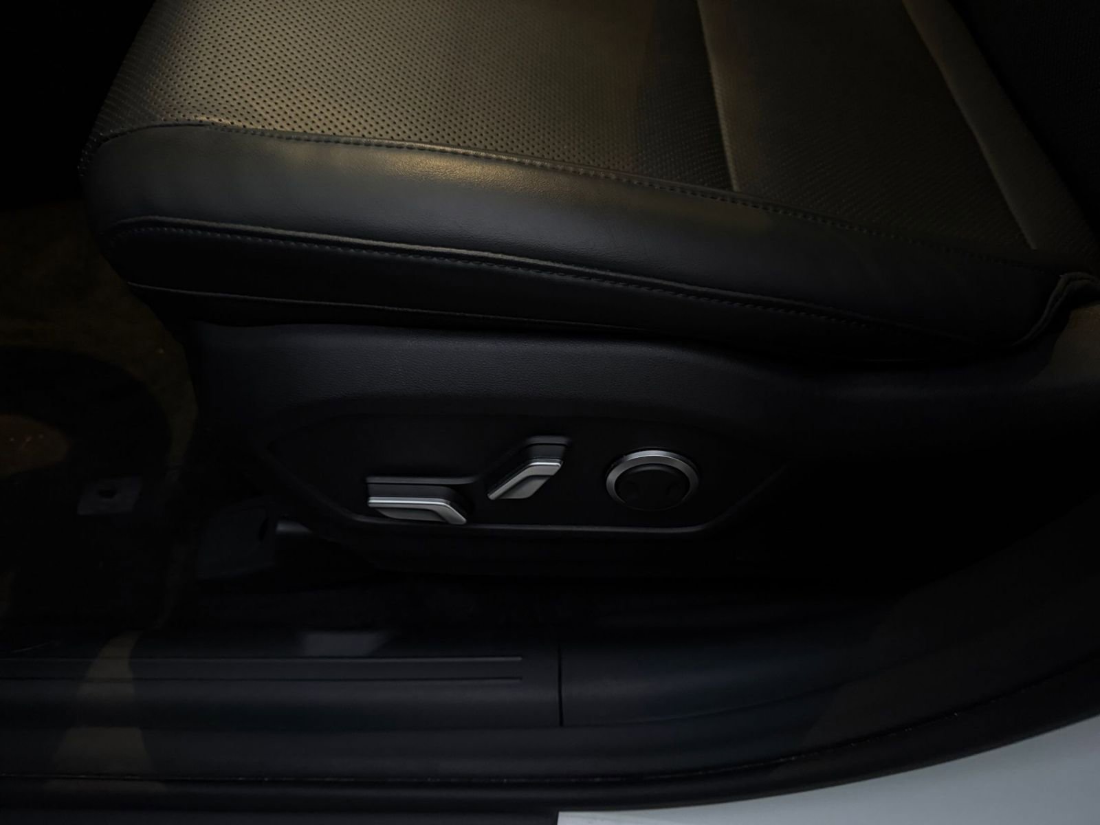 Thumbnail: 2025 Hyundai Santa Fe - 22