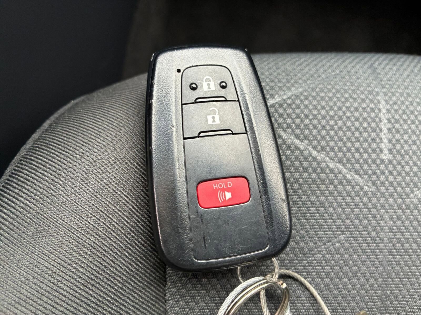 Thumbnail: 2025 Toyota RAV4 - 22