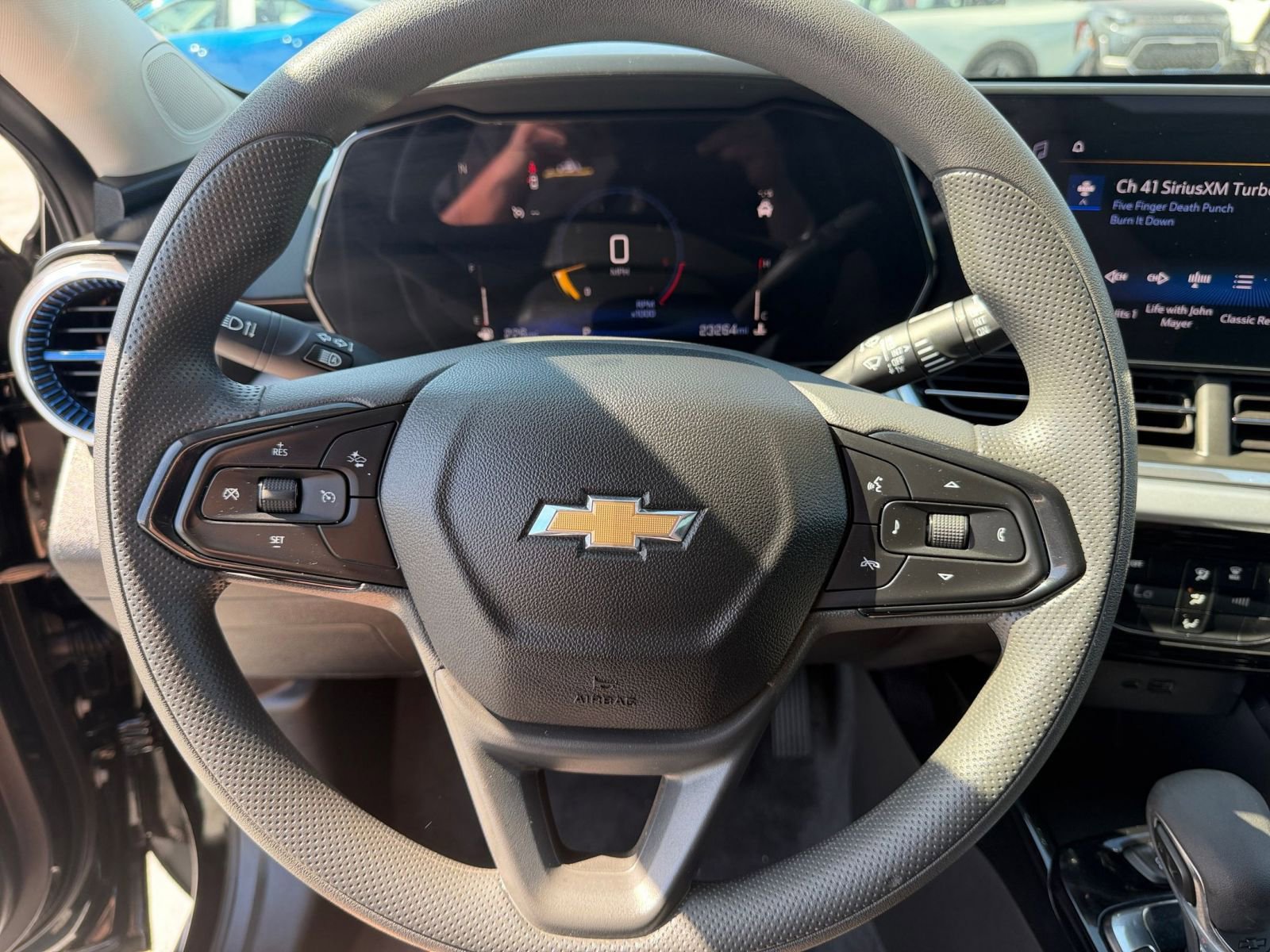 Thumbnail: 2025 Chevrolet Trax - 27