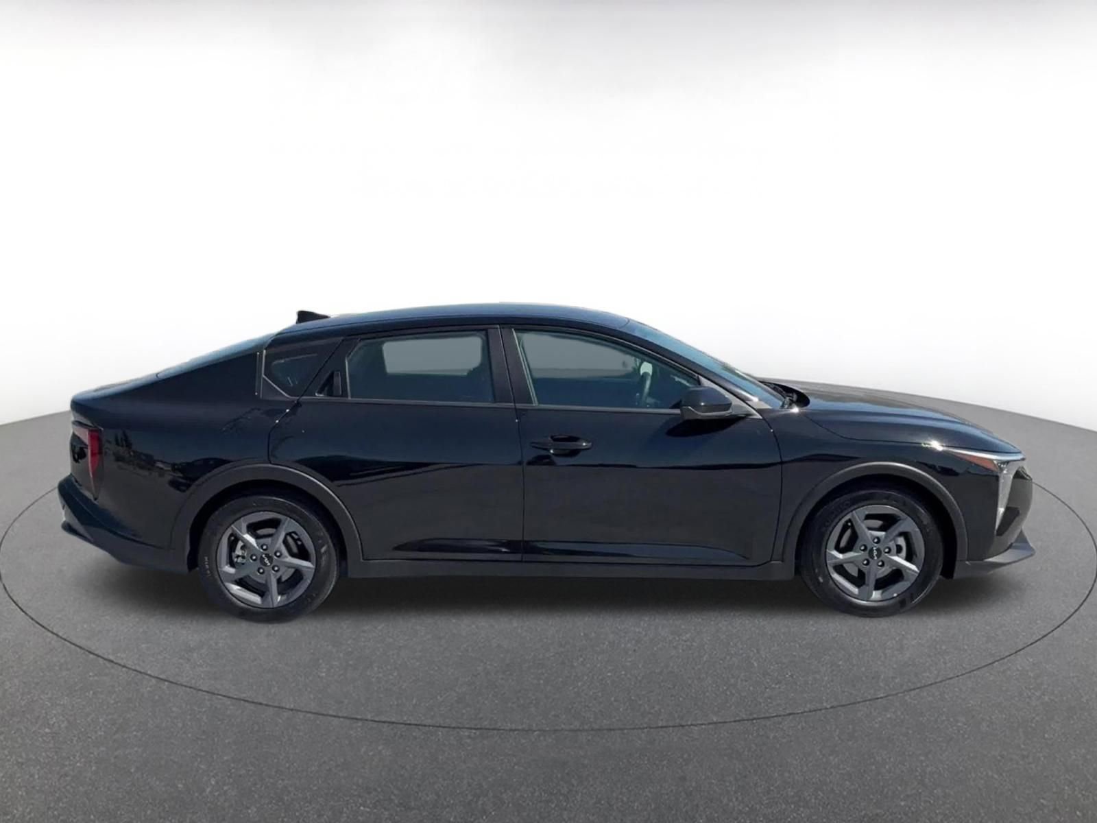 Thumbnail: 2025 Kia K4 - 16