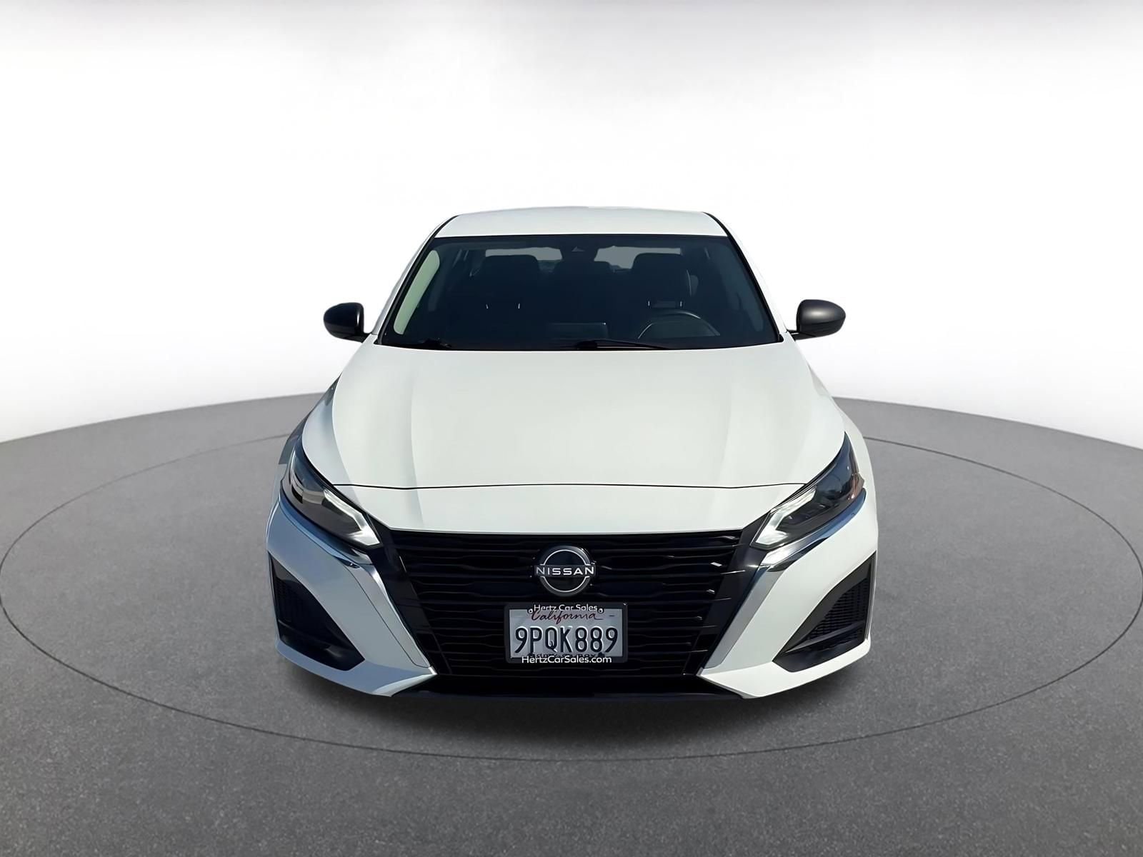 Thumbnail: 2025 Nissan Altima - 4