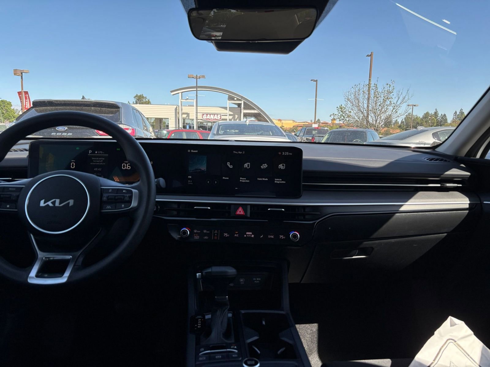 Thumbnail: 2025 Kia K5 - 33