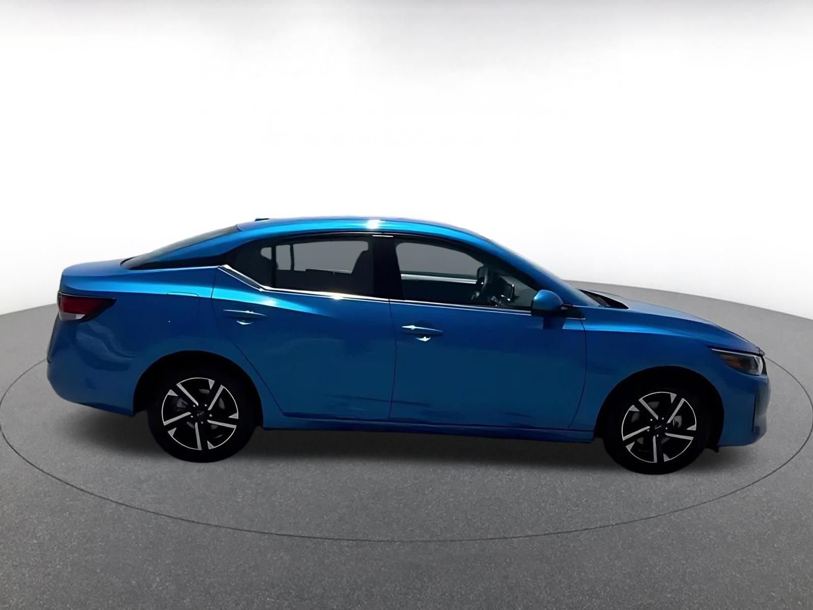 Thumbnail: 2025 Nissan Sentra - 15