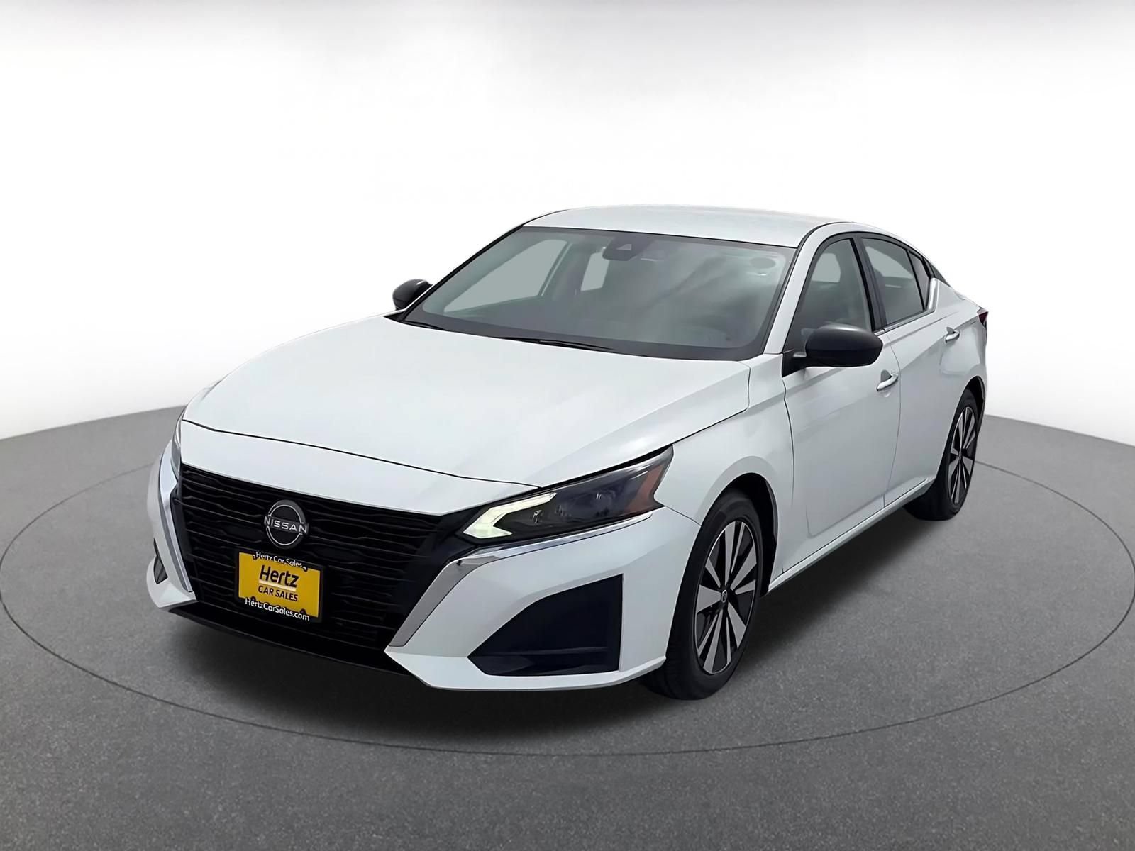 Thumbnail: 2025 Nissan Altima - 6