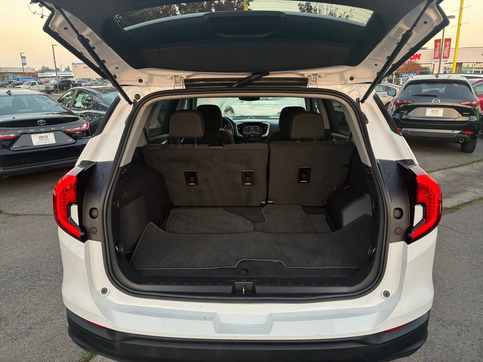 Thumbnail: 2024 GMC Terrain - 30