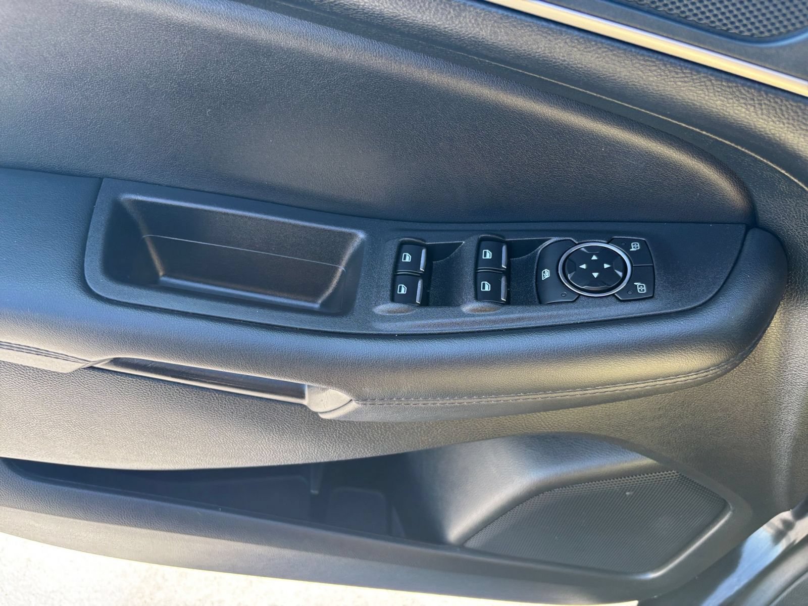 Thumbnail: 2024 Ford Edge - 18