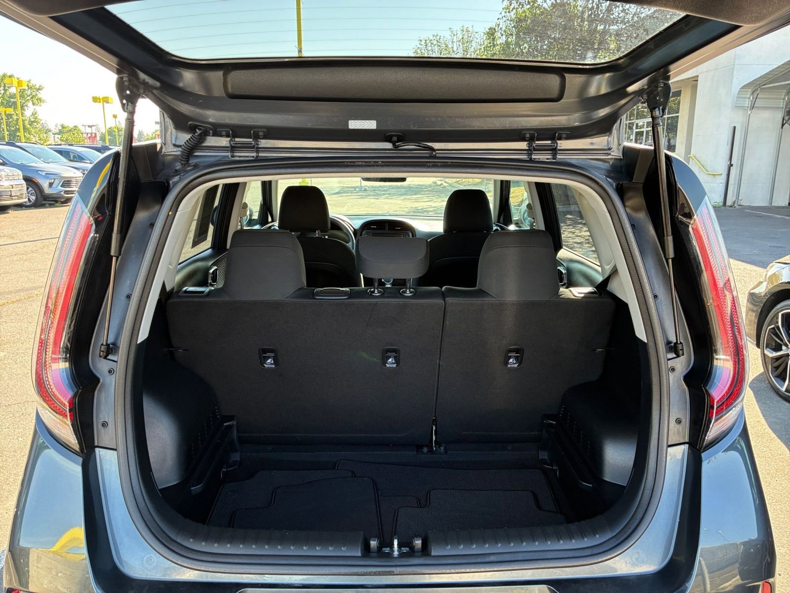 Thumbnail: 2025 Kia Soul - 29