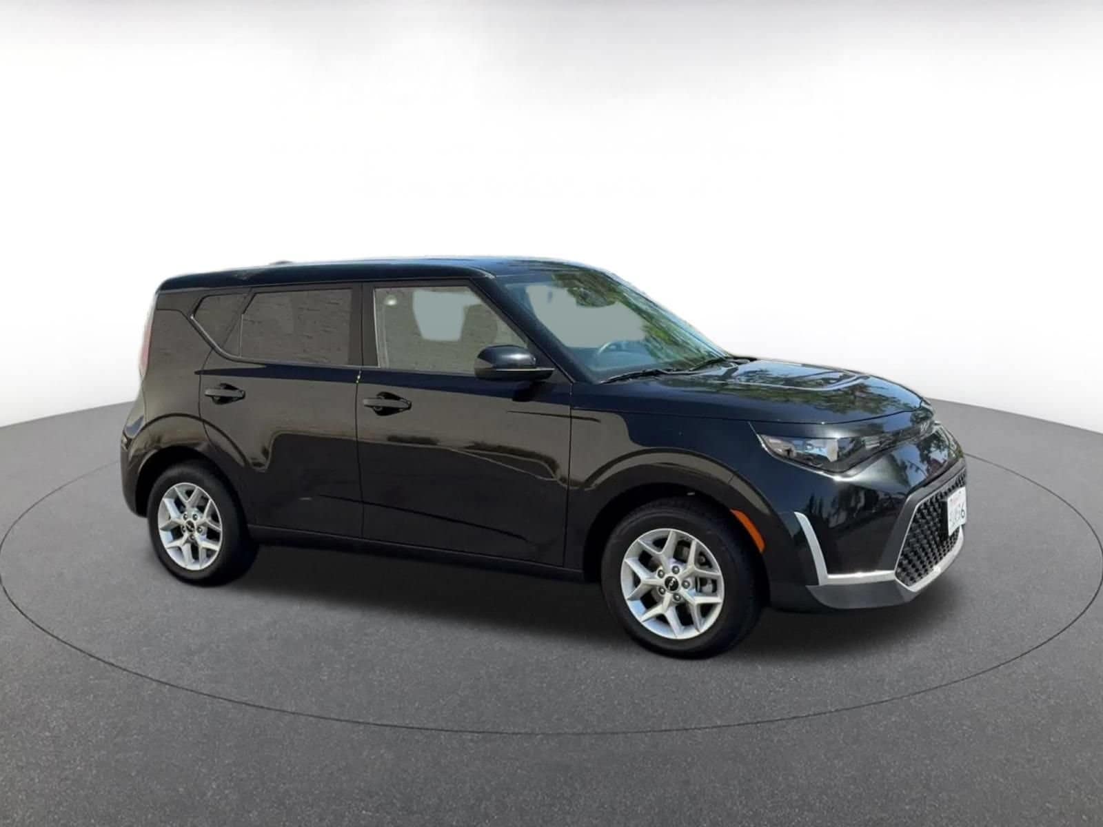 Thumbnail: 2025 Kia Soul - 2