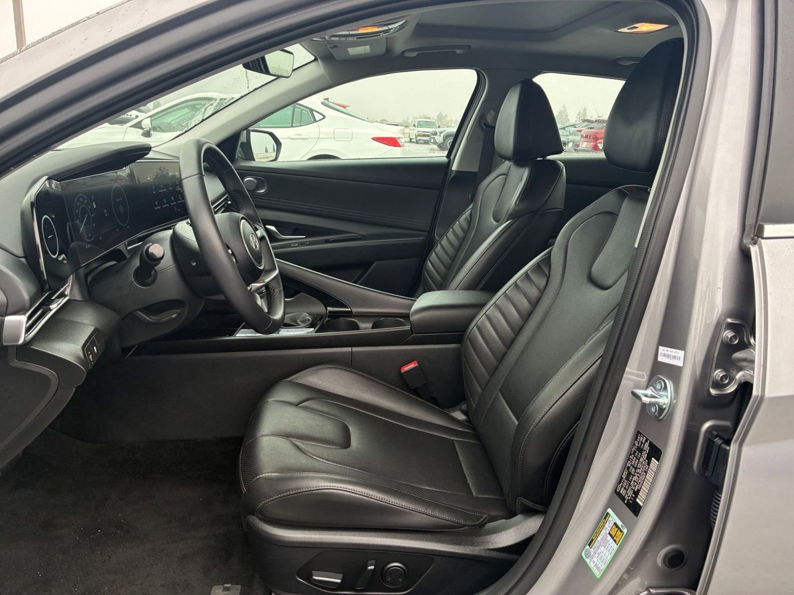 Thumbnail: 2025 Hyundai Elantra - 25