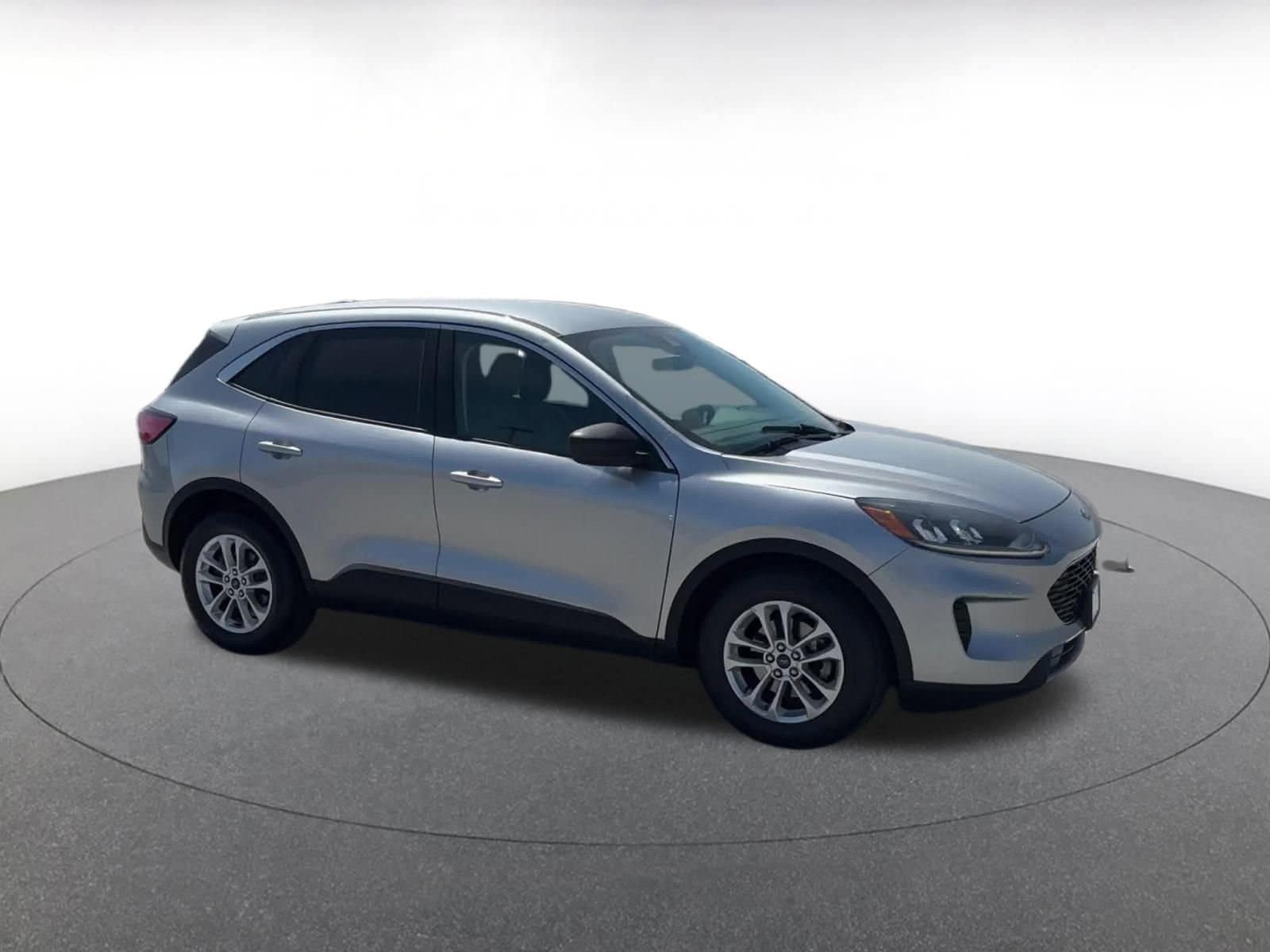 Thumbnail: 2022 Ford Escape - 2
