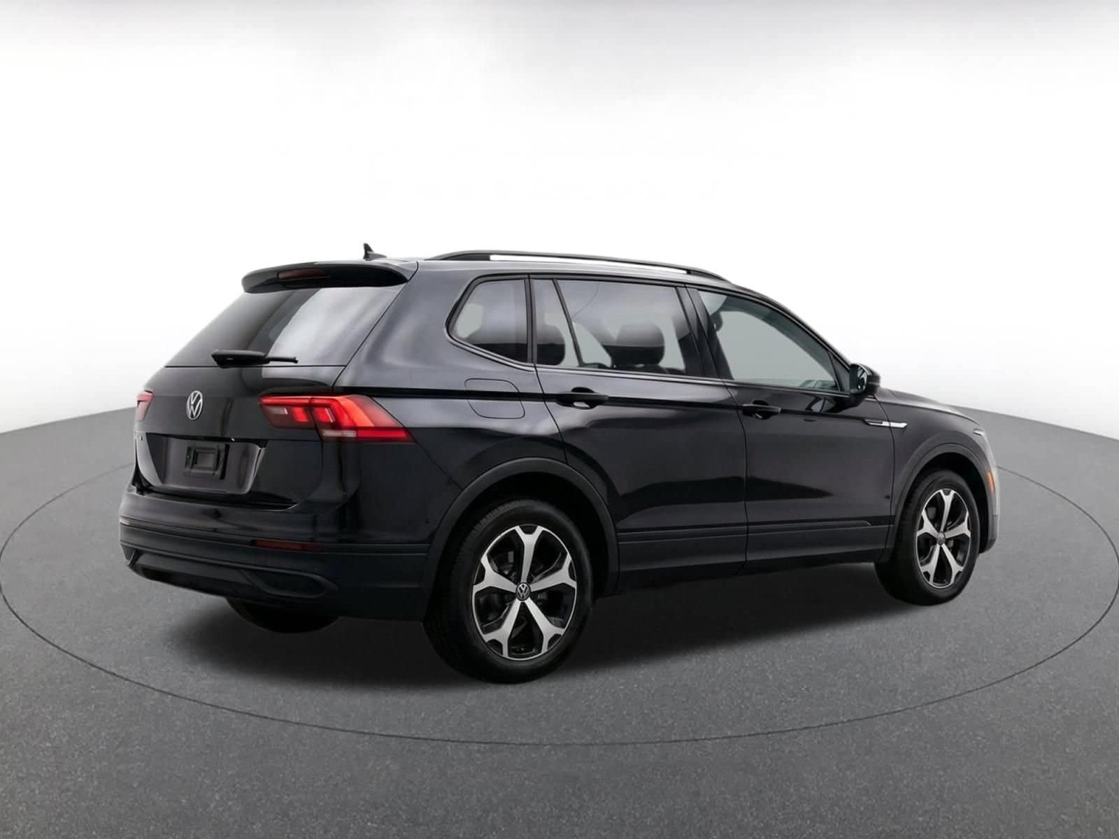 Thumbnail: 2026 Volkswagen Tiguan - 7