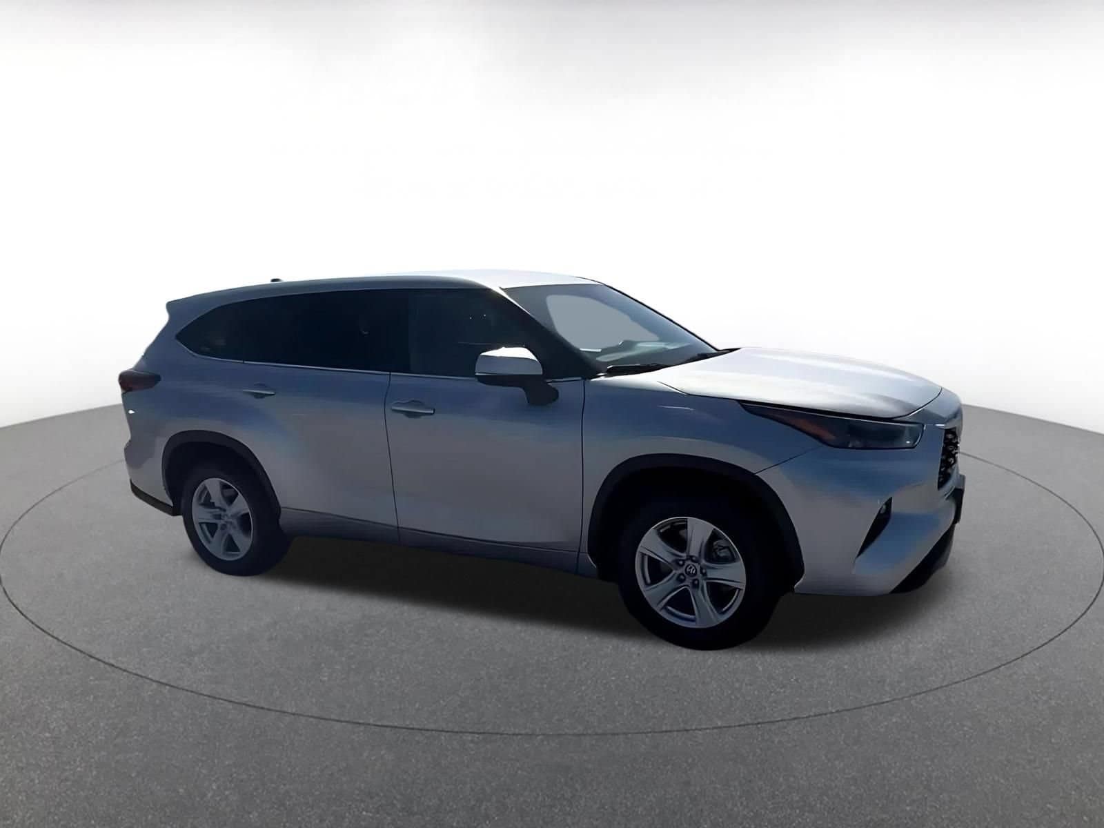 Thumbnail: 2025 Toyota Highlander - 2