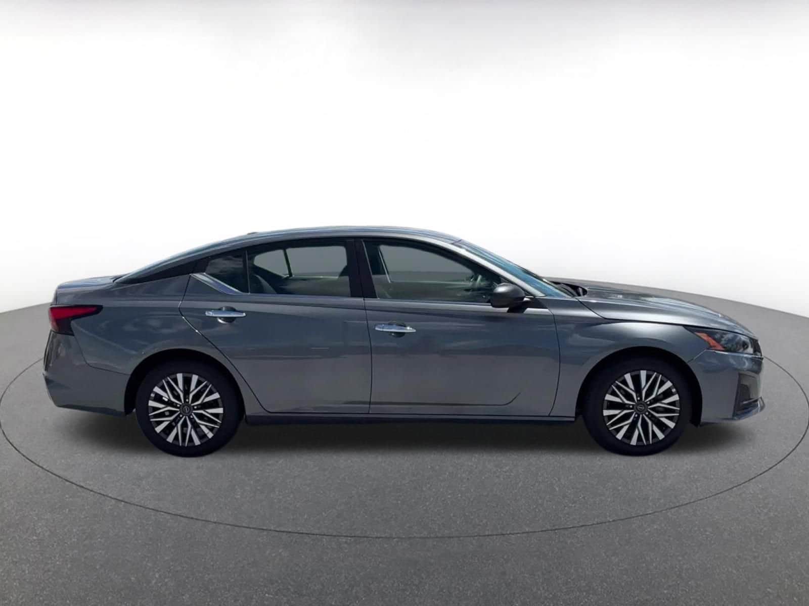 Thumbnail: 2025 Nissan Altima - 16
