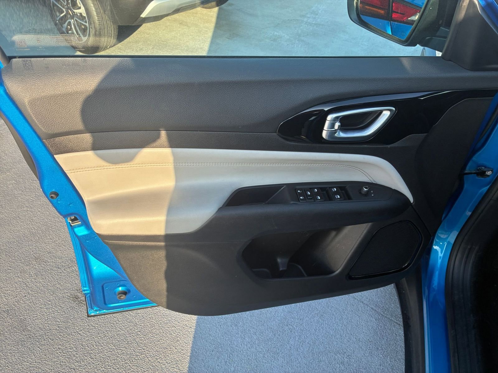 Thumbnail: 2025 Jeep Compass - 18